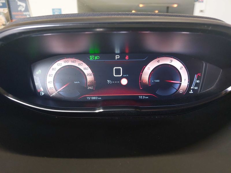 Peugeot 5008 1.5 Blue-HDi GT Line 2019 – снимка 12