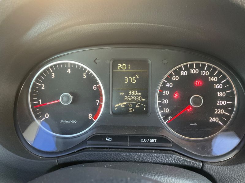 Volkswagen Polo 1.4 BiFuel Comfortline 2010 – снимка 4