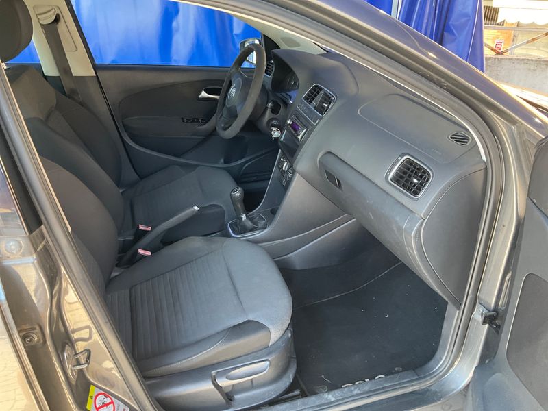 Volkswagen Polo 1.4 BiFuel Comfortline 2010 – снимка 3