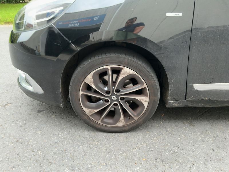 Renault Grand Scenic 1.6 dCi BOSE Edition 2014 – снимка 3