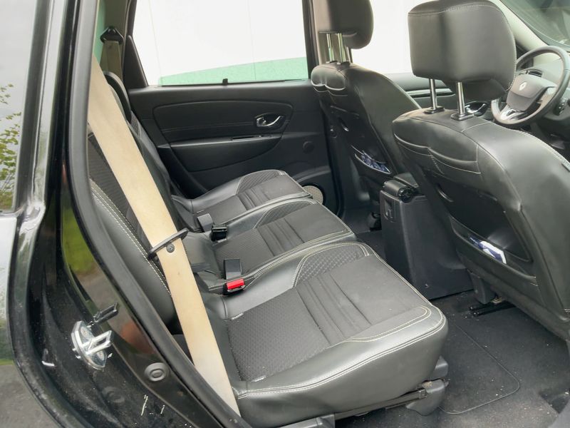 Renault Grand Scenic 1.6 dCi BOSE Edition 2014 – снимка 19