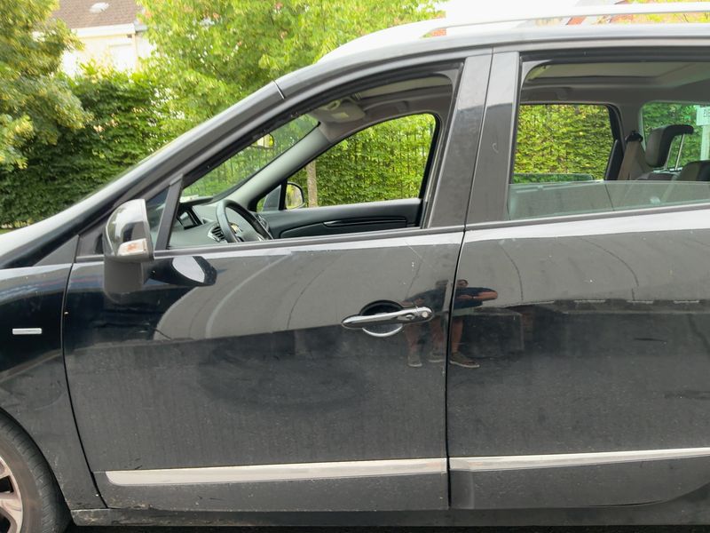 Renault Grand Scenic 1.6 dCi BOSE Edition 2014 – снимка 4