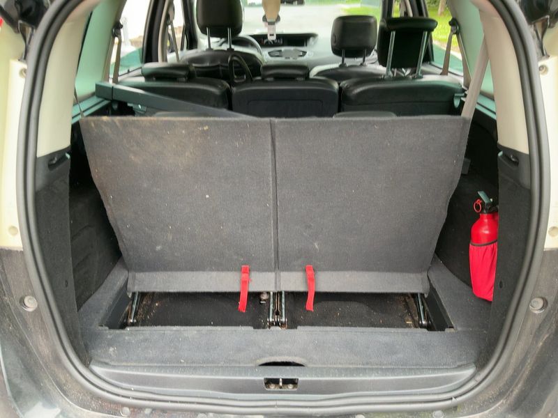 Renault Grand Scenic 1.6 dCi BOSE Edition 2014 – снимка 15