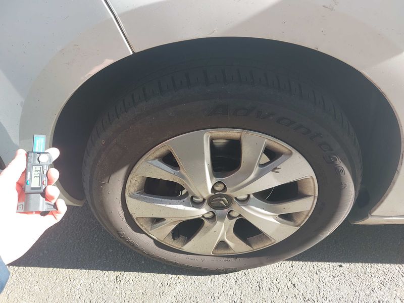 Citroen C4 Picasso 1.6 e-HDi Intensive 2013 – снимка на щета 43