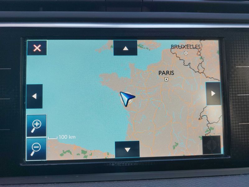 Citroen C4 Picasso 1.6 e-HDi Intensive 2013 – снимка 13