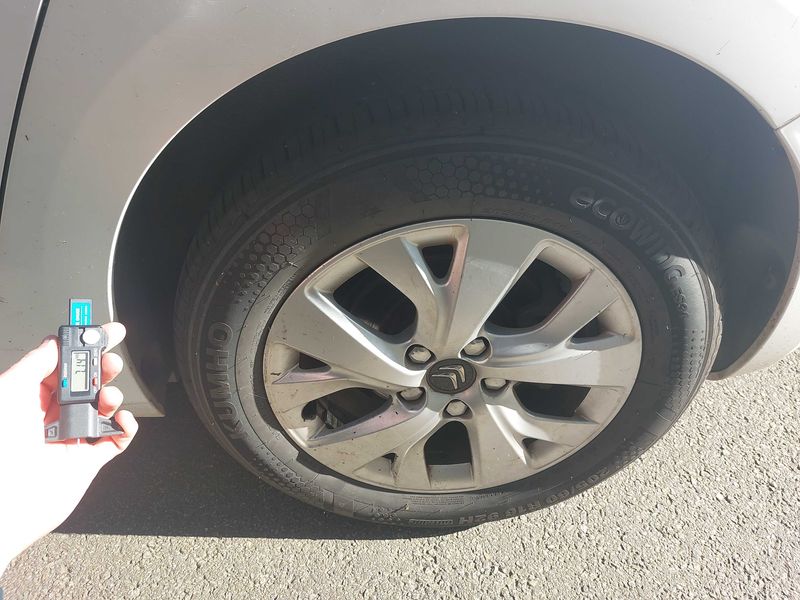 Citroen C4 Picasso 1.6 e-HDi Intensive 2013 – снимка 36