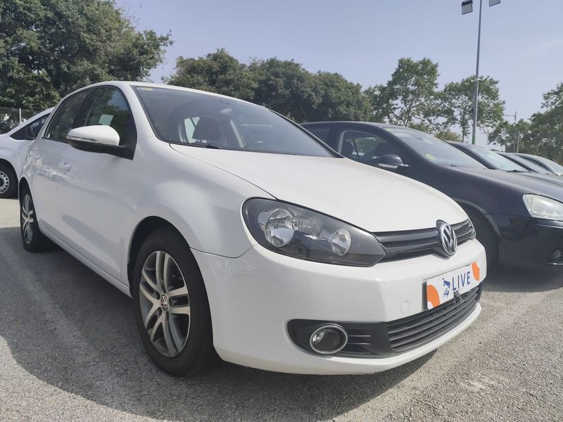Volkswagen Golf VI 1.6 TDI Advance BlueMotion Tech 2011 – снимка на щета