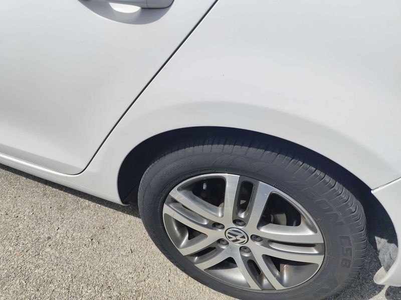 Volkswagen Golf VI 1.6 TDI Advance BlueMotion Tech 2011 – снимка на щета