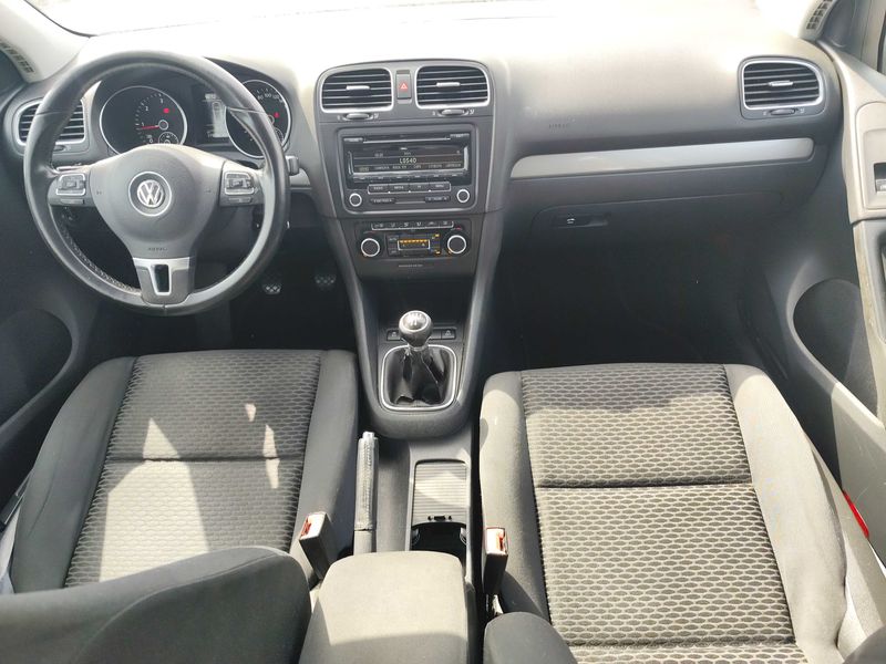 Volkswagen Golf VI 1.6 TDI Advance BlueMotion Tech 2011 – снимка 11