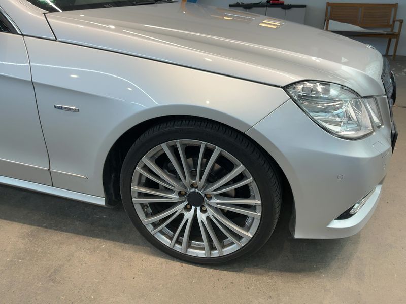 Mercedes-Benz E-Klasse E 200 CGI BlueEfficiency Avantgarde 2009 – снимка 12