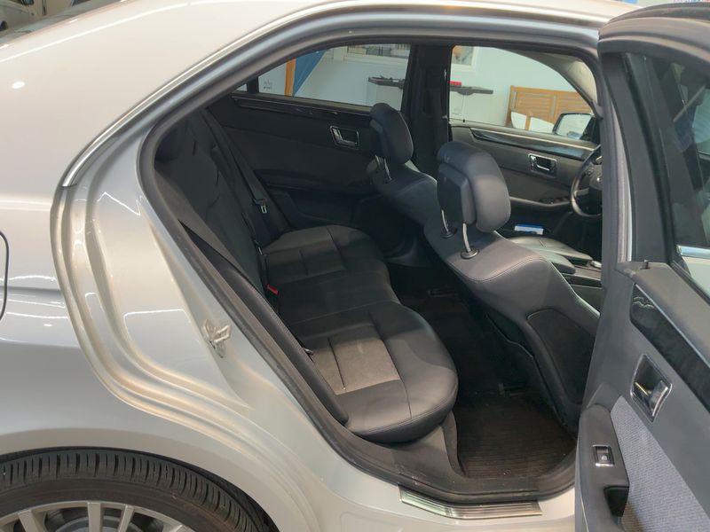 Mercedes-Benz E-Klasse E 200 CGI BlueEfficiency Avantgarde 2009 – снимка 19