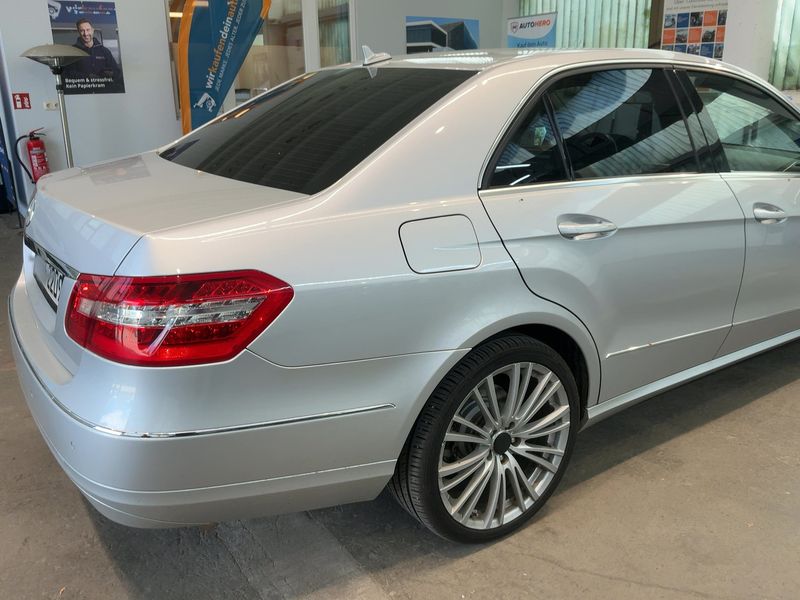 Mercedes-Benz E-Klasse E 200 CGI BlueEfficiency Avantgarde 2009 – снимка 8