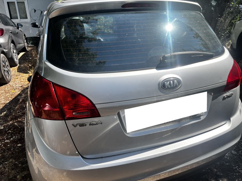 Kia Venga 1.4 CRDi Easy 2013 – снимка 4
