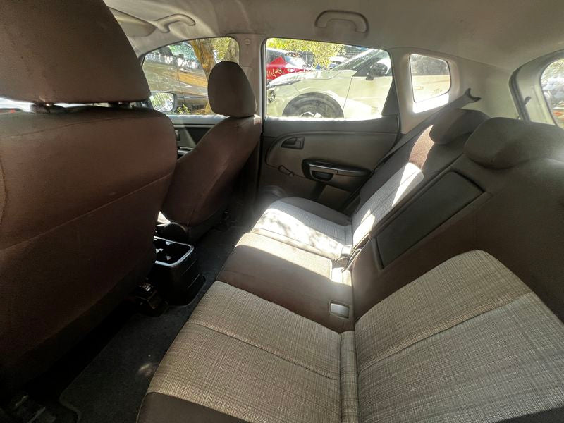 Kia Venga 1.4 CRDi Easy 2013 – снимка 13