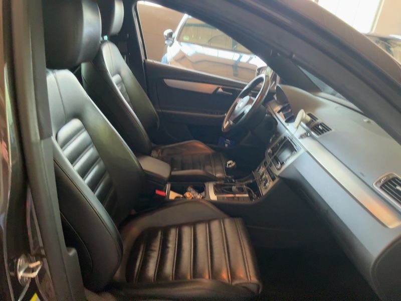 Volkswagen Passat 2.0 TDI Highline BlueMotion Tech 2013 – снимка 11