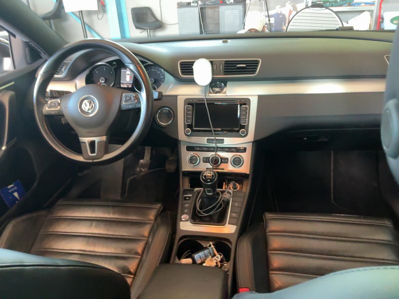 Volkswagen Passat 2.0 TDI Highline BlueMotion Tech 2013 – снимка 12
