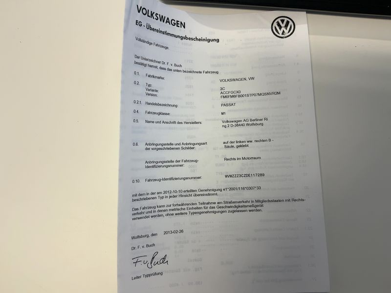 Volkswagen Passat 2.0 TDI Highline BlueMotion Tech 2013 – снимка 16