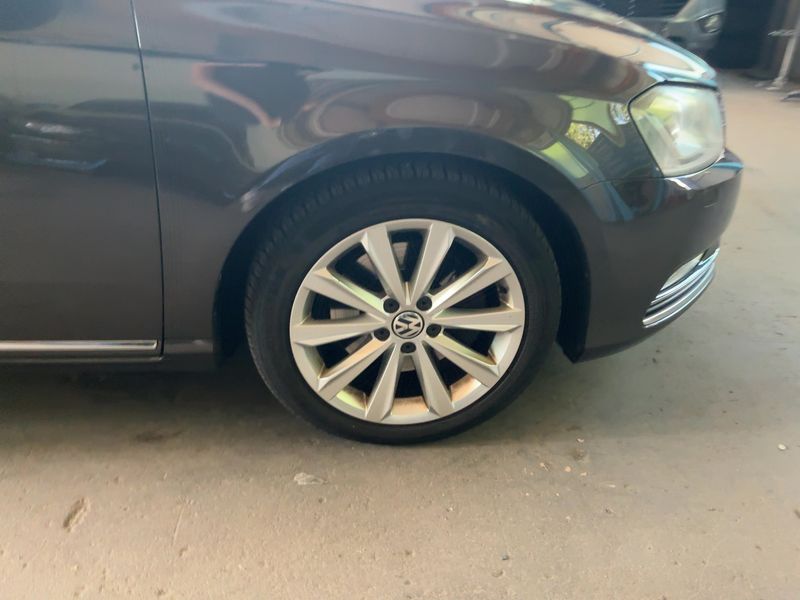 Volkswagen Passat 2.0 TDI Highline BlueMotion Tech 2013 – снимка 20