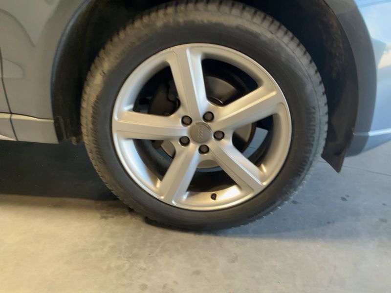 Audi Q5 2.0 TDI quattro S line 2011 – снимка 11