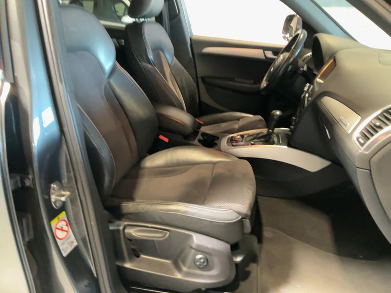 Audi Q5 2.0 TDI quattro S line 2011 – снимка 17