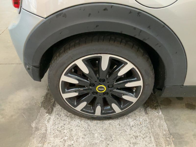 MINI Cooper SE Essential Trim 2023 – снимка 9