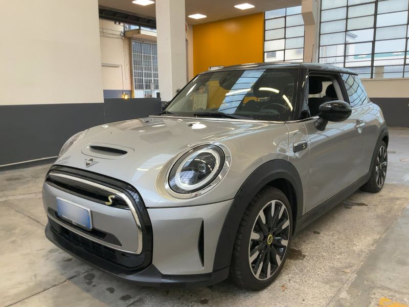MINI Cooper SE Essential Trim 2023 – снимка 1