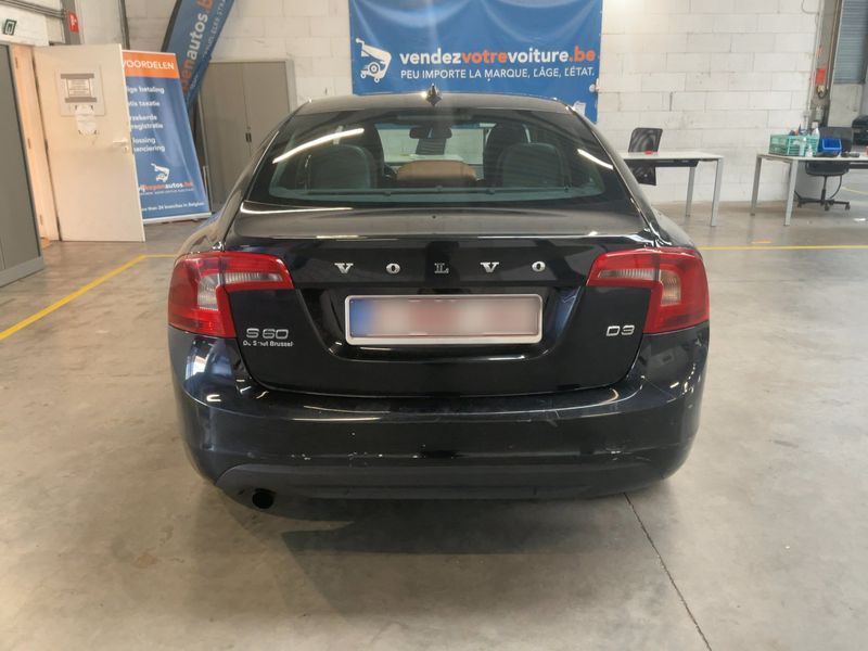 Volvo S60 2.0 D4 Momentum 2011 – снимка 7