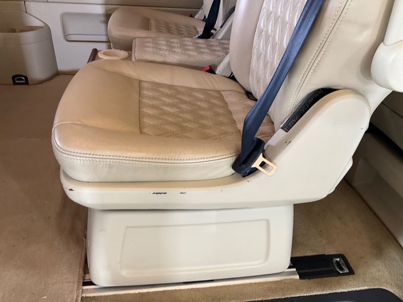 Volkswagen T5 Multivan 2.0 TDI Startline 2013 – снимка 24