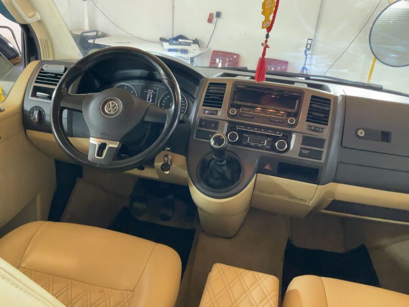 Volkswagen T5 Multivan 2.0 TDI Startline 2013 – снимка 17