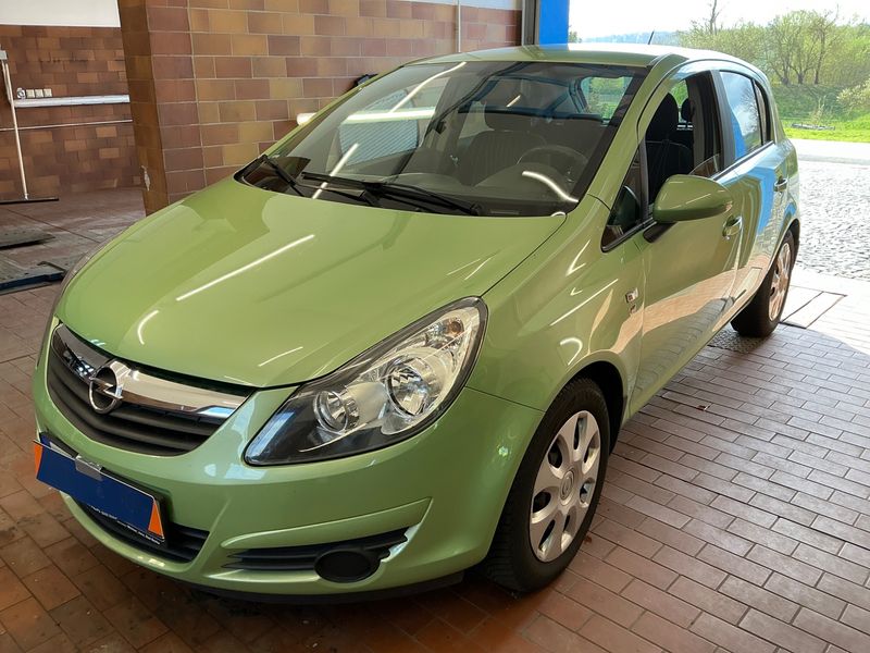 Opel Corsa 1.4 Edition "111 Jahre" 2010 – снимка 1