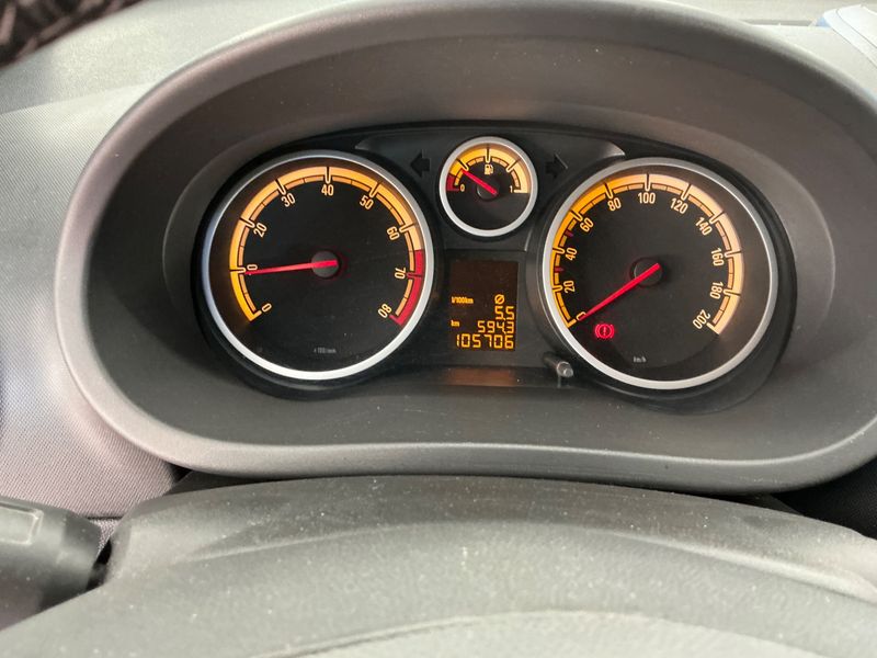 Opel Corsa 1.4 Edition "111 Jahre" 2010 – снимка 4