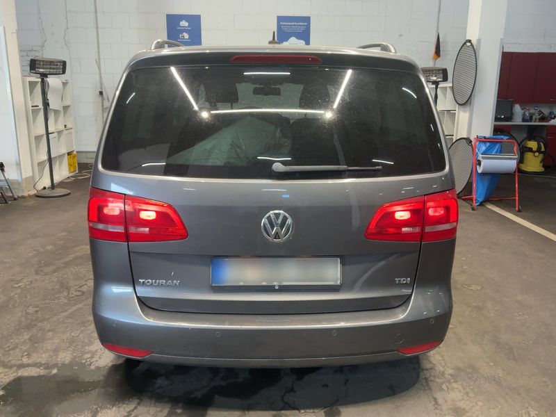 Volkswagen Touran 1.6 TDI Comfortline 2011 – снимка на щета 7