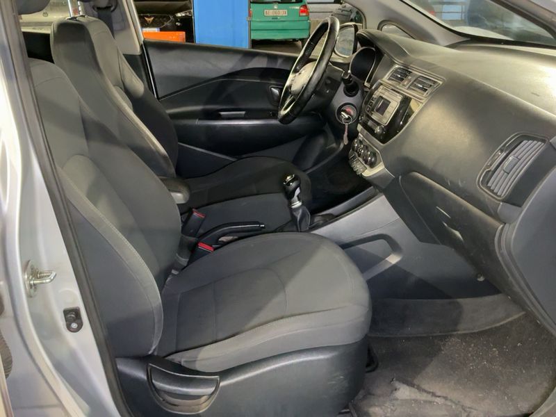 Kia Rio 1.1 CRDi Active 2016 – снимка 16