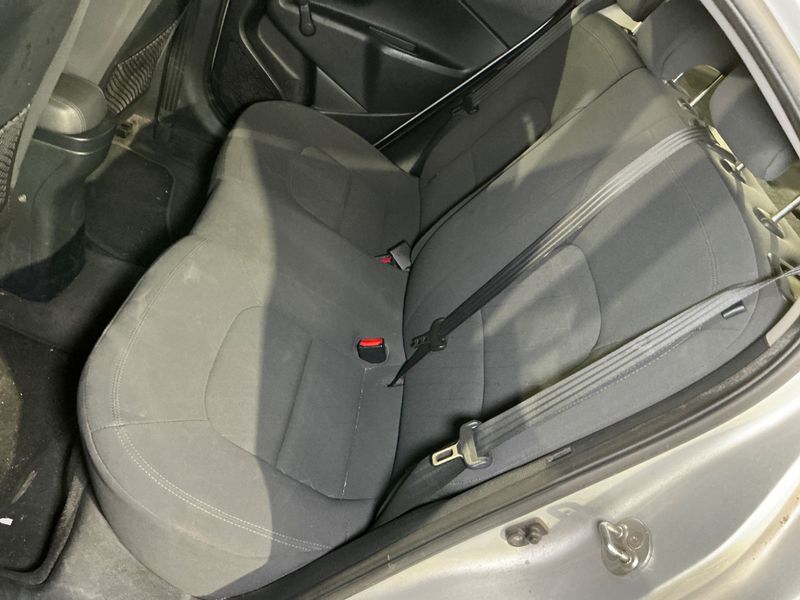 Kia Rio 1.1 CRDi Active 2016 – снимка 38