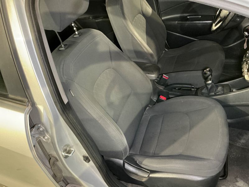 Kia Rio 1.1 CRDi Active 2016 – снимка 34