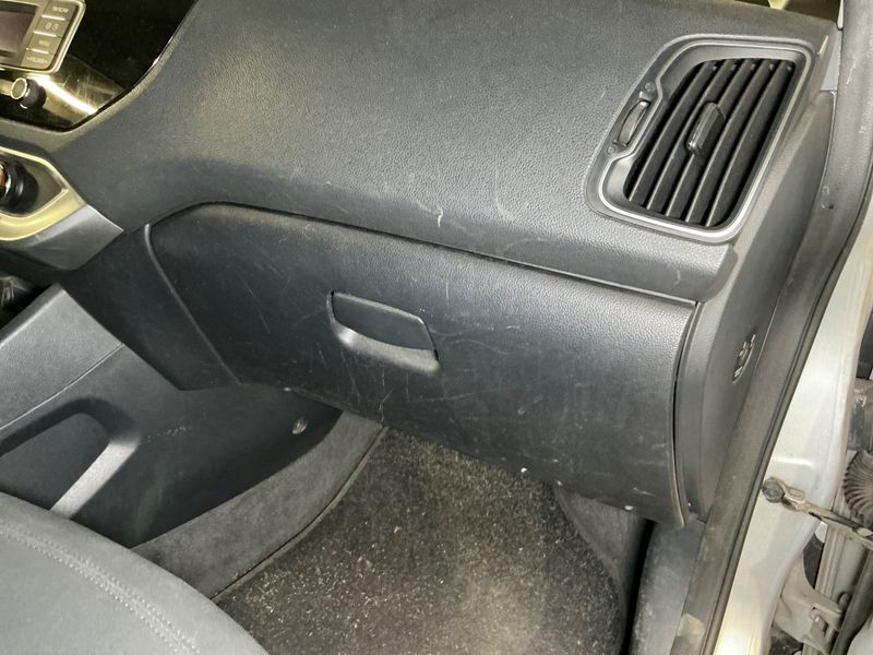 Kia Rio 1.1 CRDi Active 2016 – снимка 30