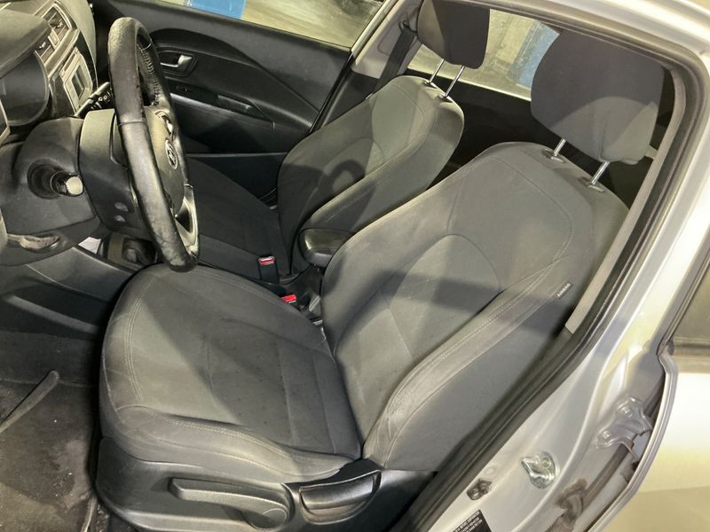 Kia Rio 1.1 CRDi Active 2016 – снимка 41