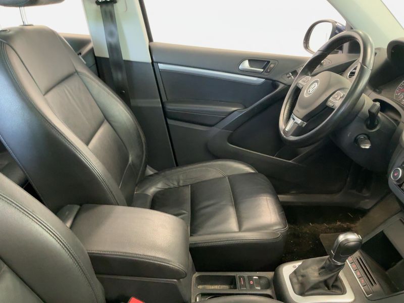 Volkswagen Tiguan 1.4 TSI Sport & Style BlueMotion Tech 2015 – снимка 16