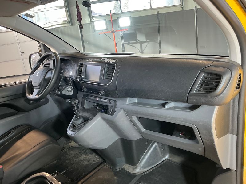 Peugeot Expert 1.5 Blue-HDi Pro Long 2020 – снимка 17