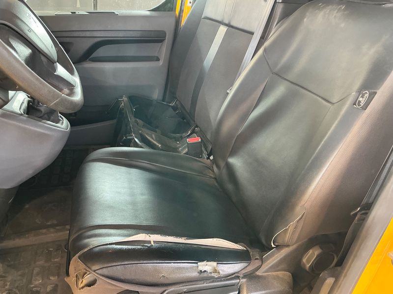 Peugeot Expert 1.5 Blue-HDi Pro Long 2020 – снимка 37