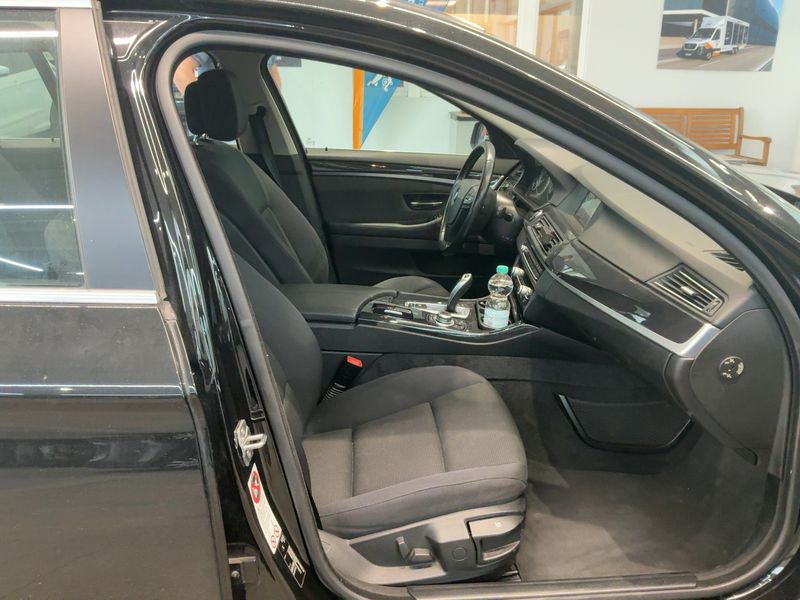 BMW 5er 520d 2012 – снимка 17