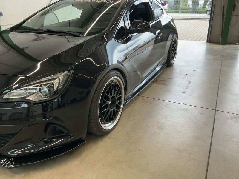 Opel Astra GTC 2.0 Turbo OPC 2015 – снимка 2