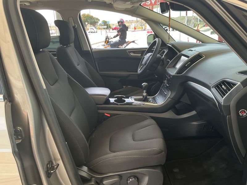 Ford S-Max 2.0 TDCi Titanium 2016 – снимка 16