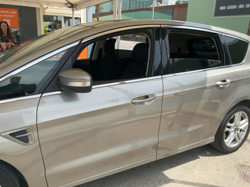 Ford S-Max 2.0 TDCi Titanium 2016 – снимка 4