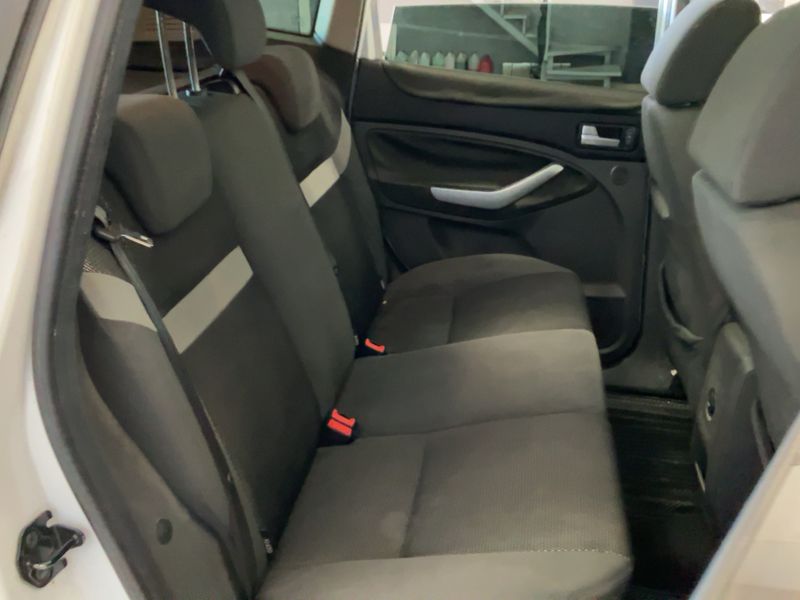 Ford Kuga 2.0 TDCi Trend 2010 – снимка 19