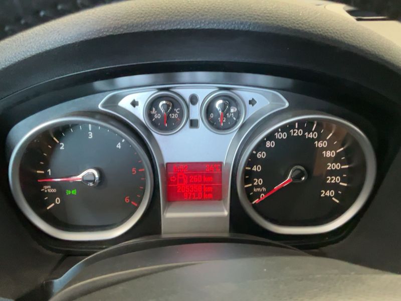 Ford Kuga 2.0 TDCi Trend 2010 – снимка 18