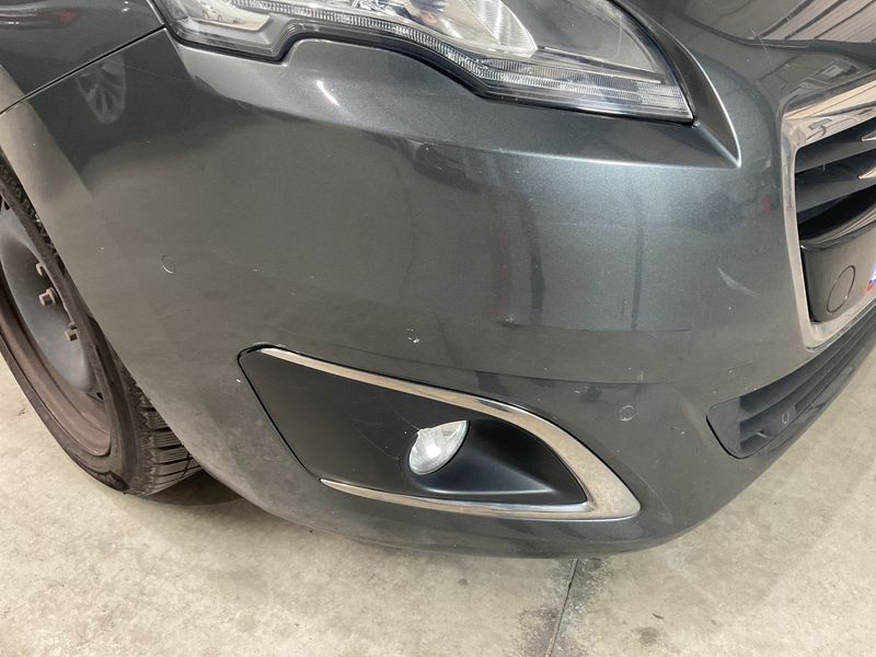 Peugeot 5008 1.6 HDi Style 2015 – снимка 33