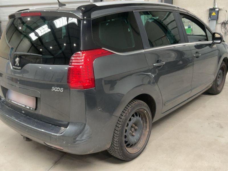 Peugeot 5008 1.6 HDi Style 2015 – снимка 8