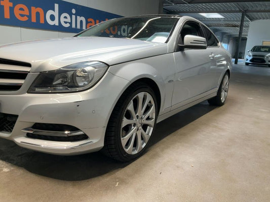 Mercedes-Benz C-Klasse C 220 CDI BlueEfficiency 2012 – снимка 2