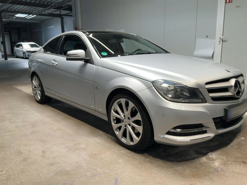 Mercedes-Benz C-Klasse C 220 CDI BlueEfficiency 2012 – снимка 8